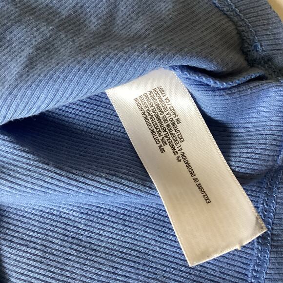 Old Navy Lace Trim Cami - Picture 6 of 7